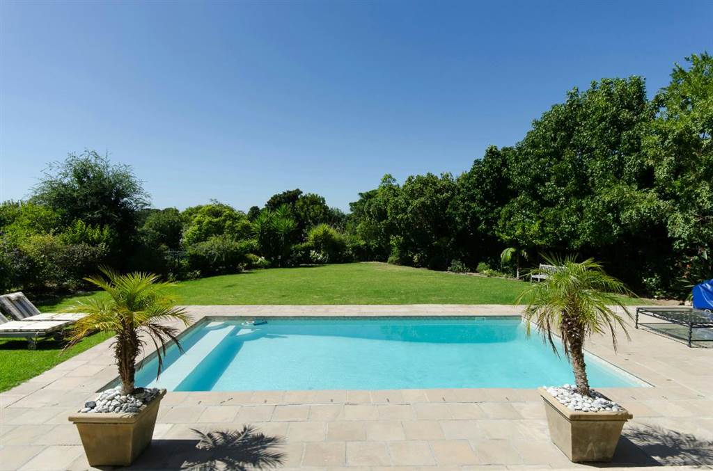 7 Bed House in Constantia photo number 6