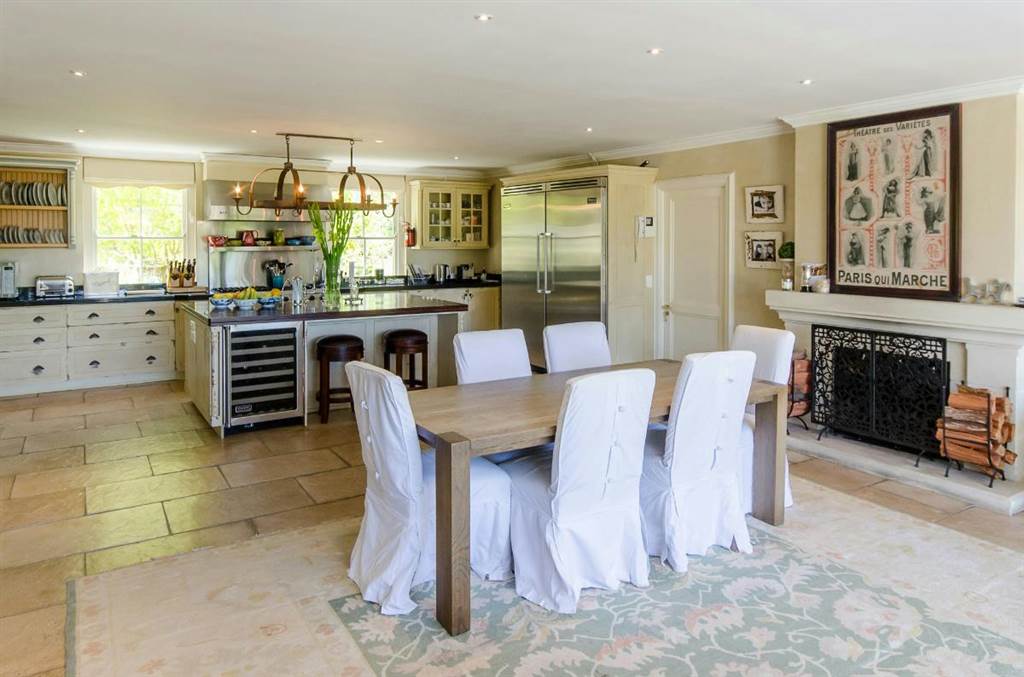 7 Bed House in Constantia photo number 13