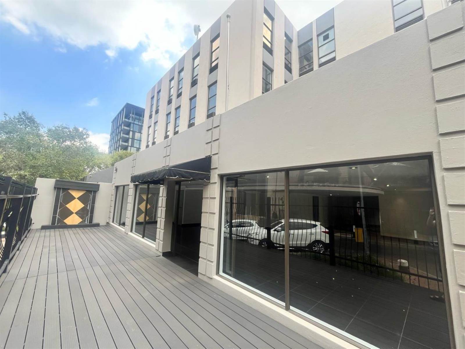 2046  m² Commercial space in Rosebank photo number 3