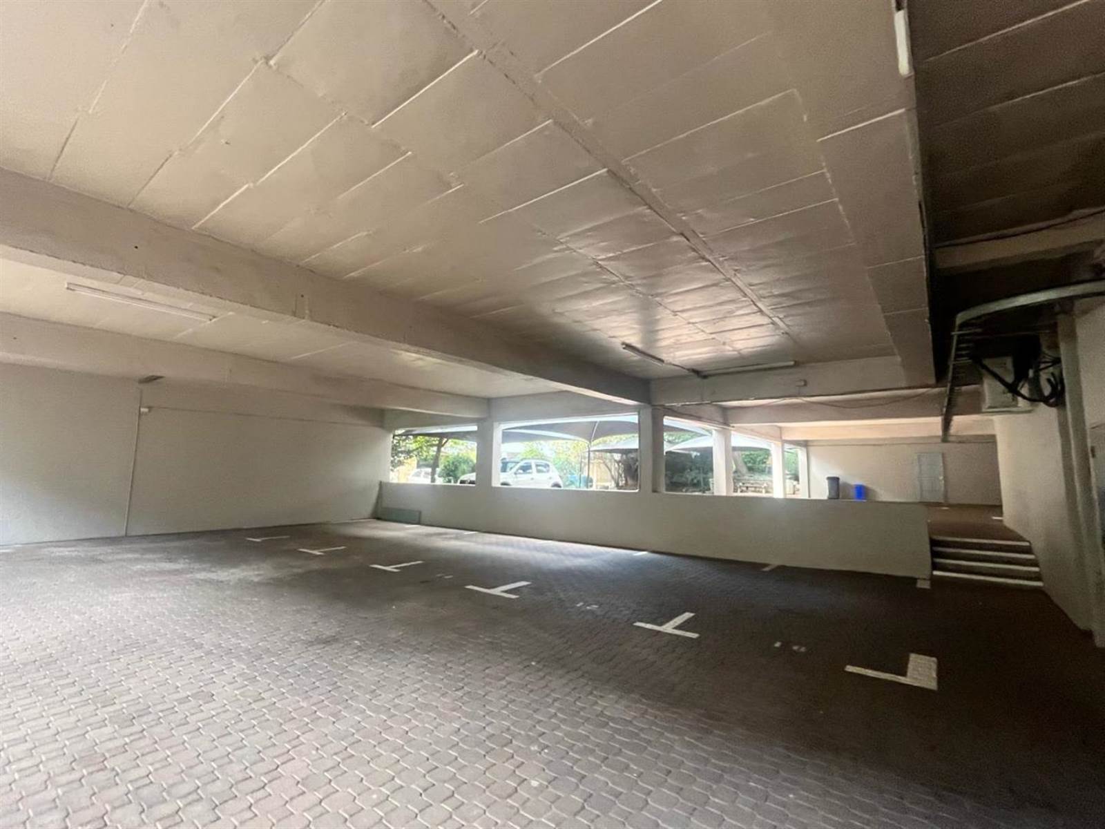 2046  m² Commercial space in Rosebank photo number 5