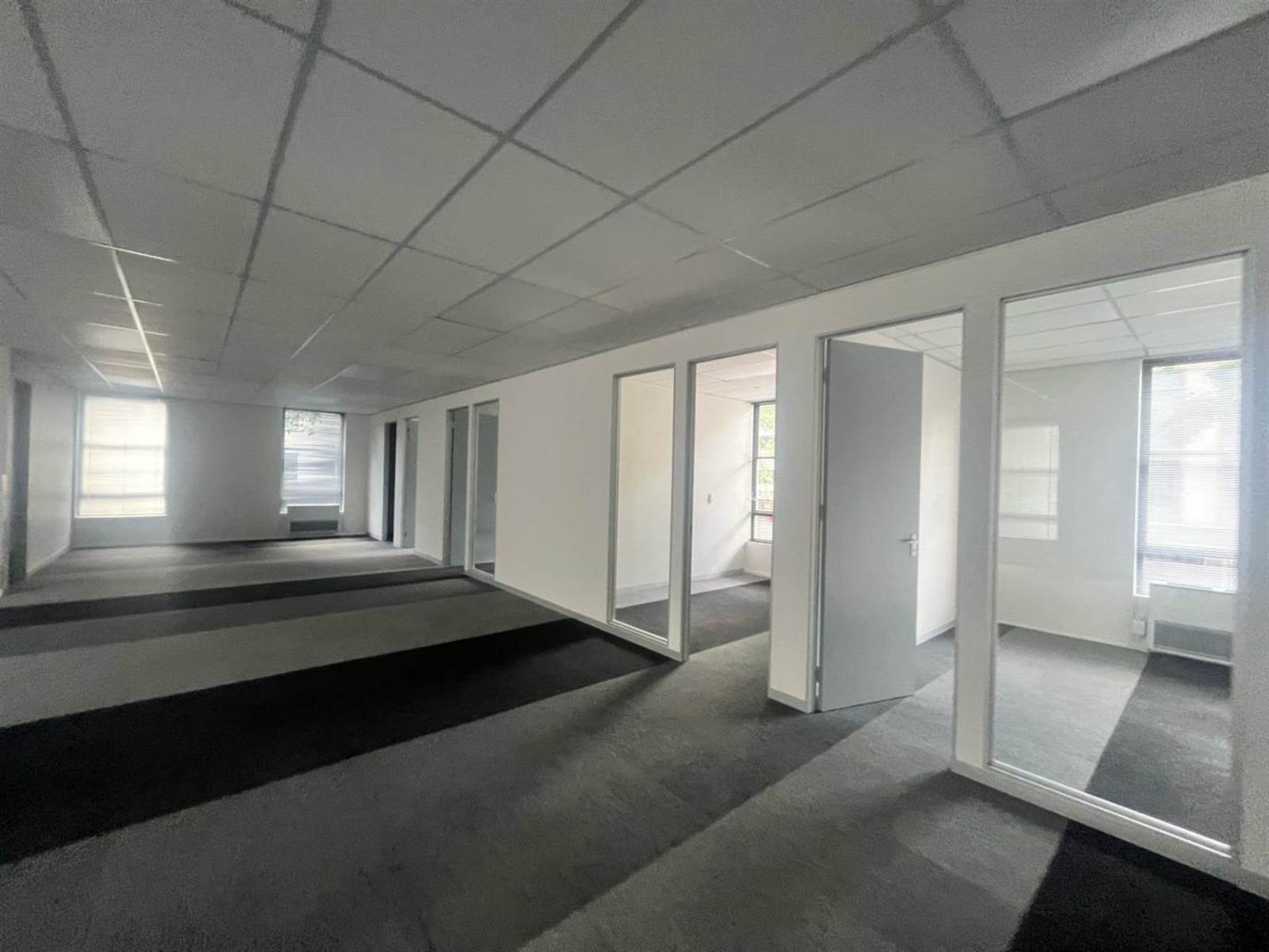 2046  m² Commercial space in Rosebank photo number 14
