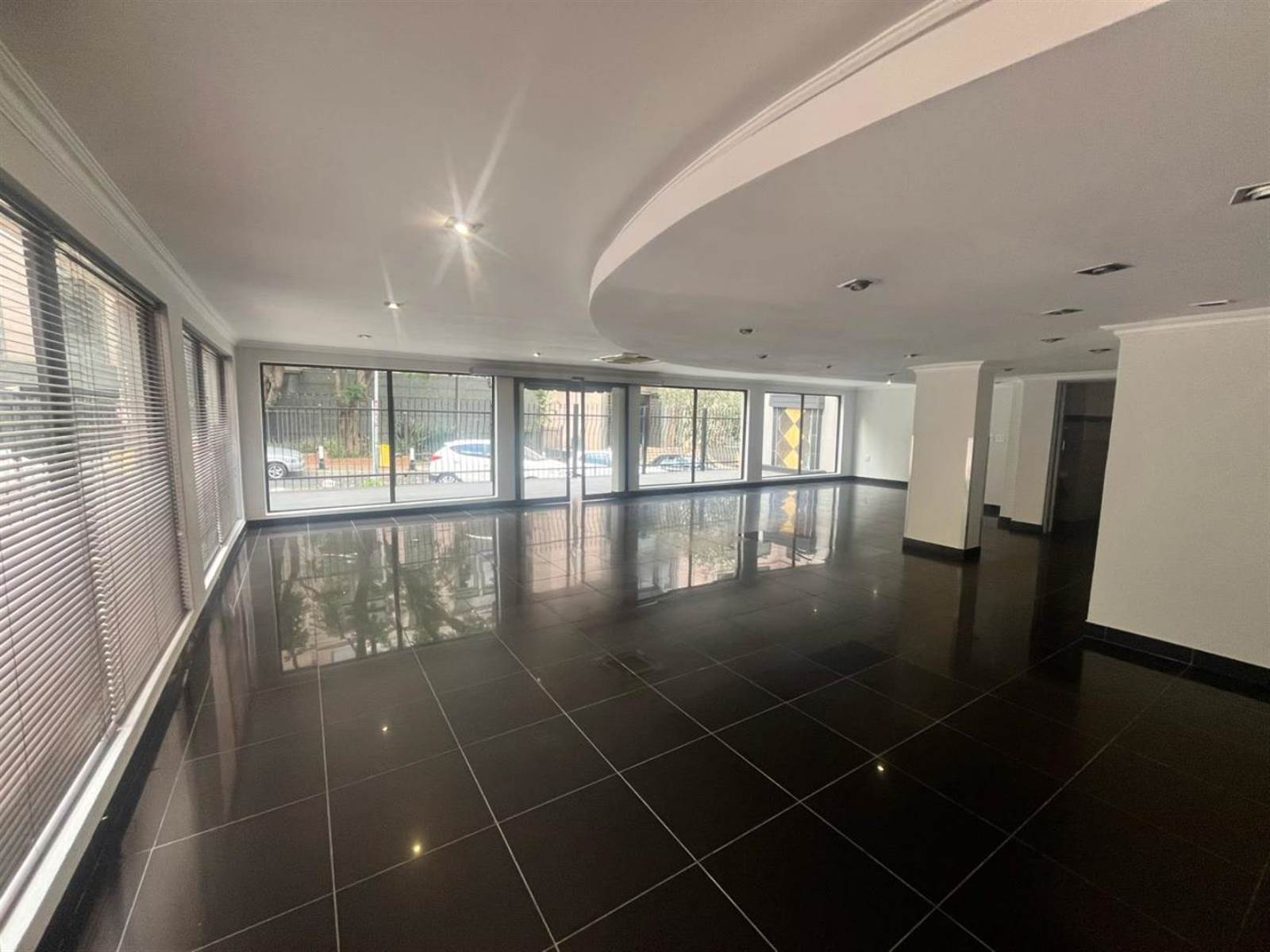 2046  m² Commercial space in Rosebank photo number 2