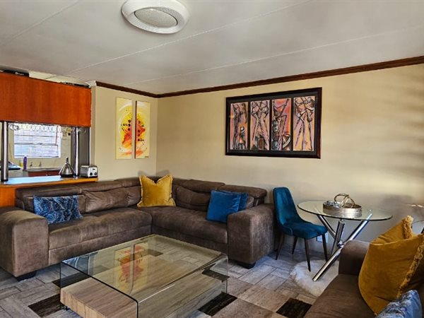 2 Bedroom Townhouse 2 Bedroom Townhouse