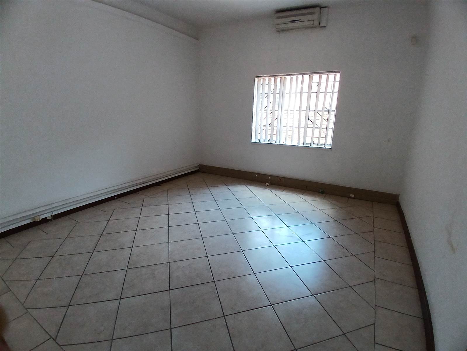 354  m² Commercial space in Middelburg Central photo number 7