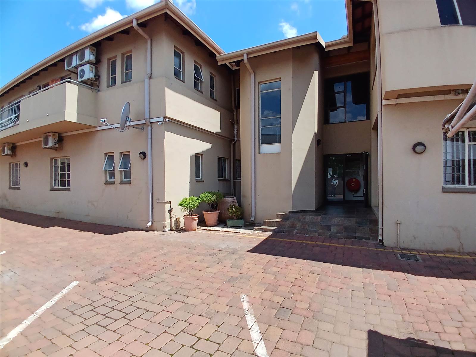 354  m² Commercial space in Middelburg Central photo number 1