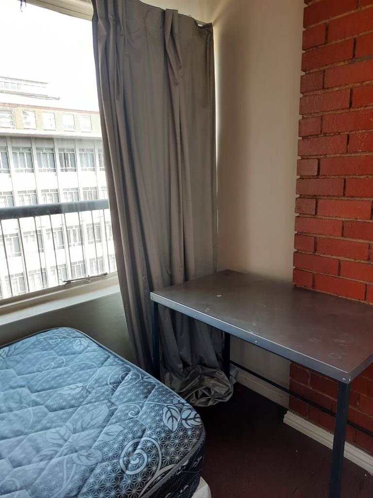 3 Bed Apartment in Braamfontein photo number 6