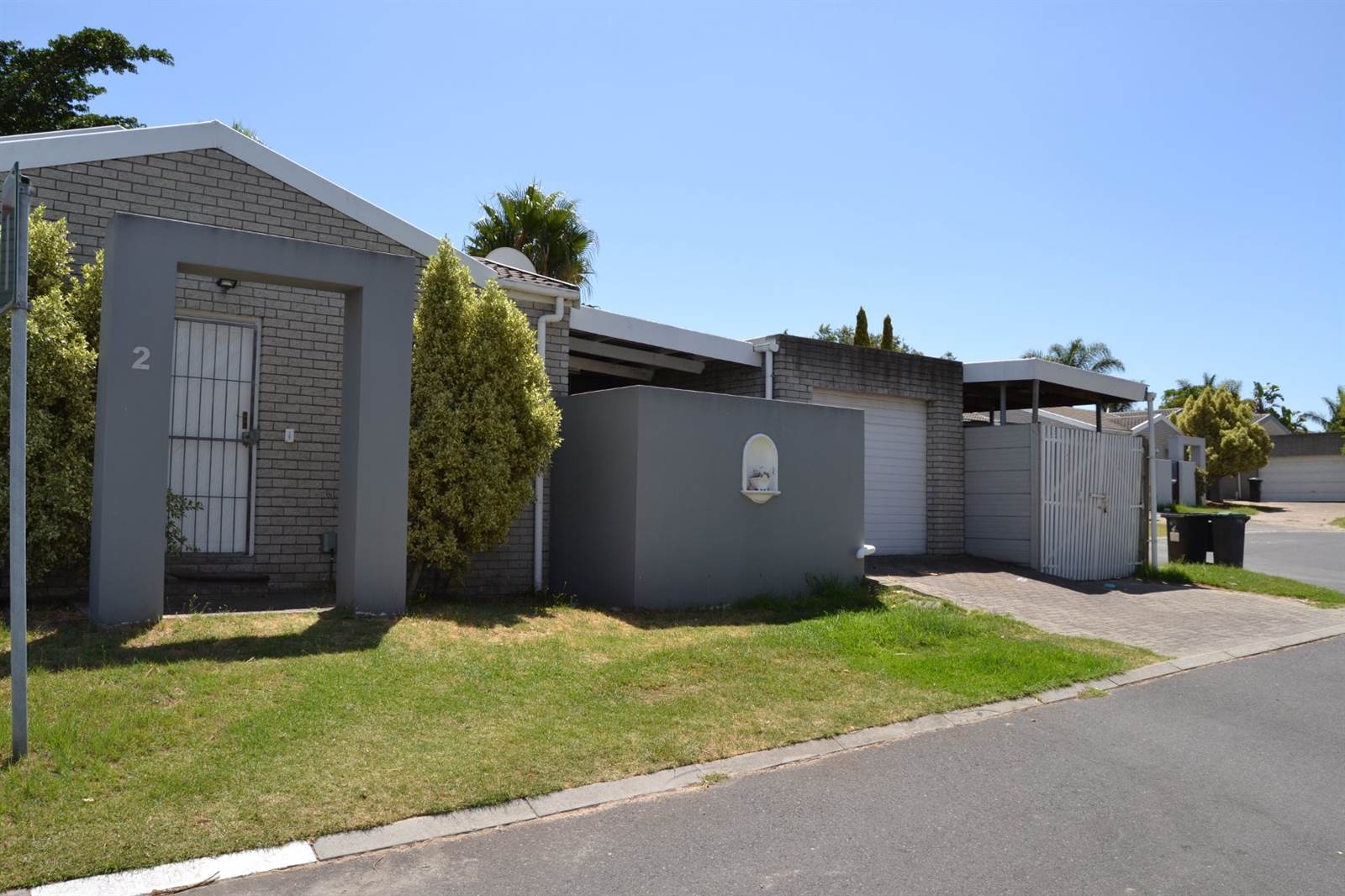 2 Bed House in Vredekloof Heights photo number 11