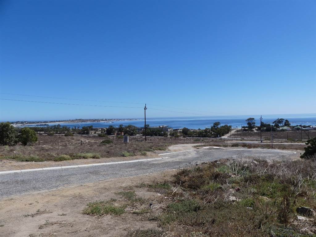 718 m² Land available in St Helena Bay photo number 10