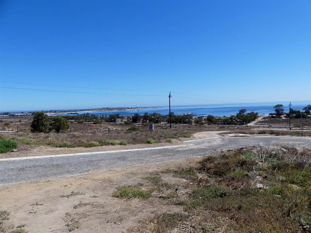 718 m² Land available in St Helena Bay photo number 6