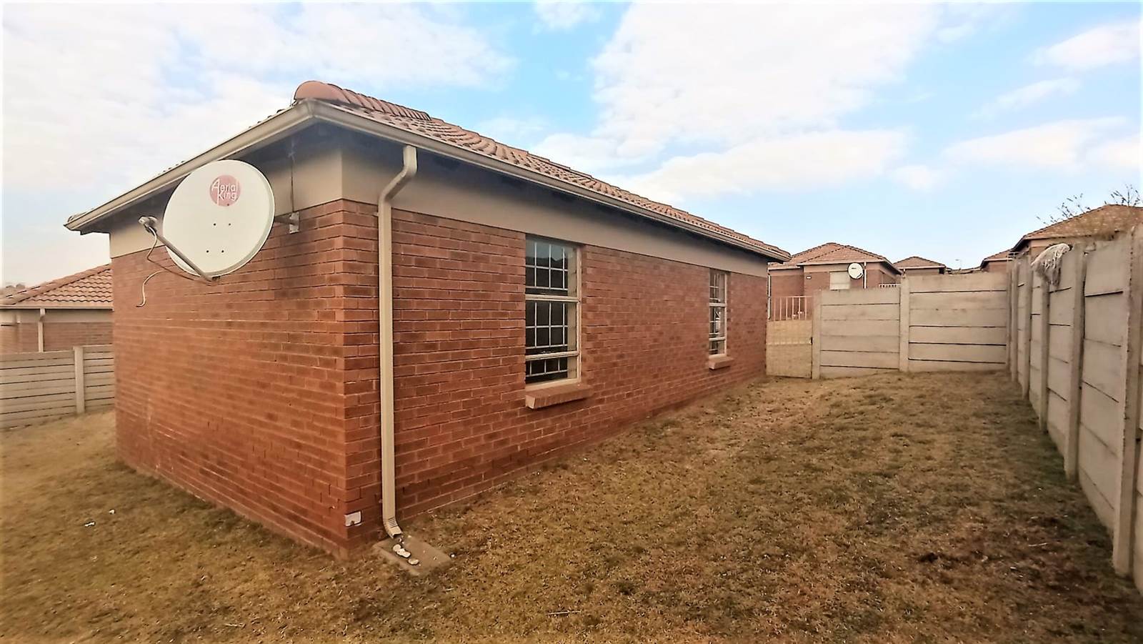 2 Bed House in Centurion CBD photo number 3