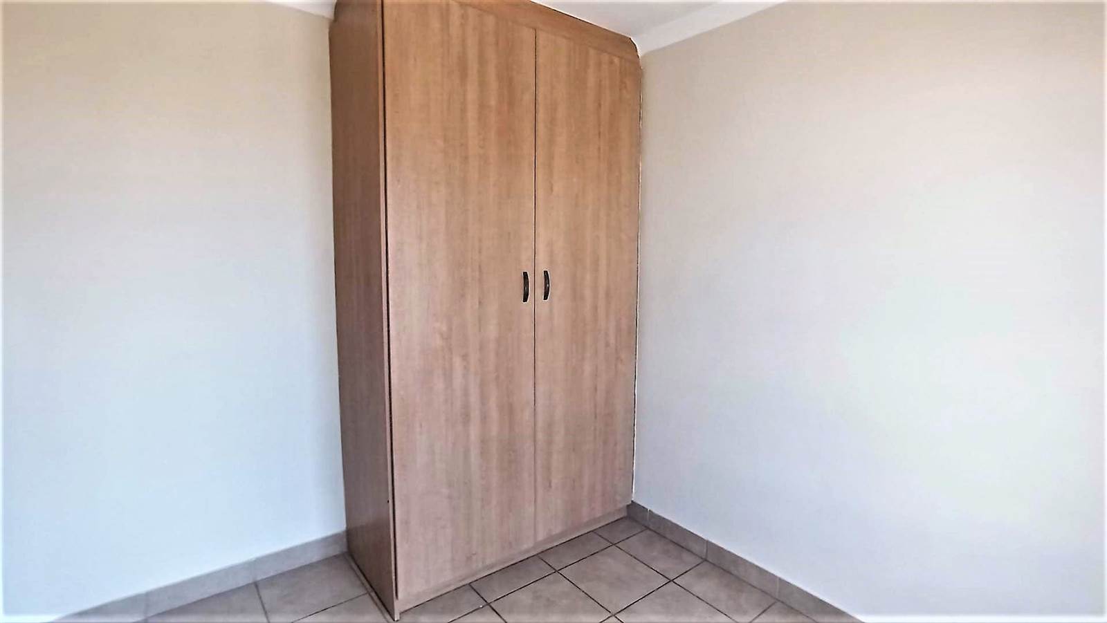 2 Bed House in Centurion CBD photo number 16