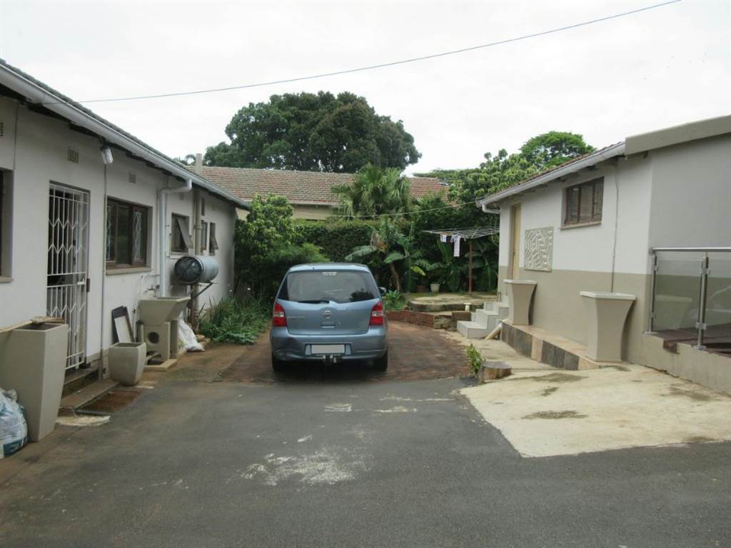 3 Bed House in Durban North photo number 25