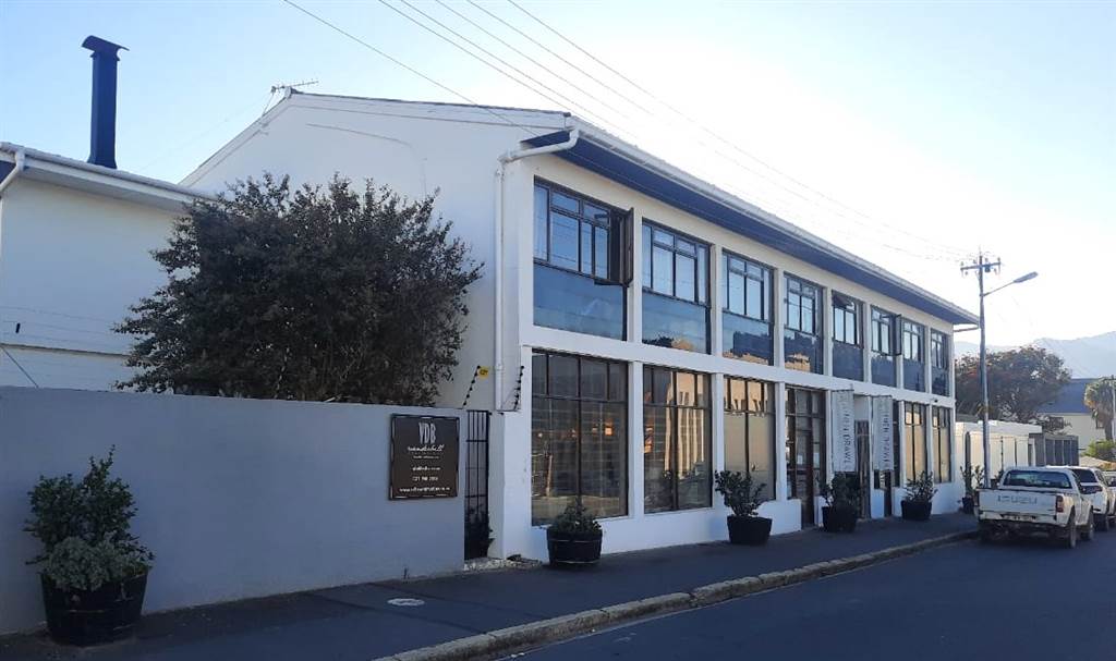 24  m² Commercial space in Paarl photo number 1