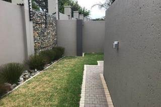3 Bed House in Greenstone Hill photo number 16