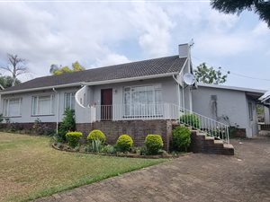3 Bed House in Bisley
