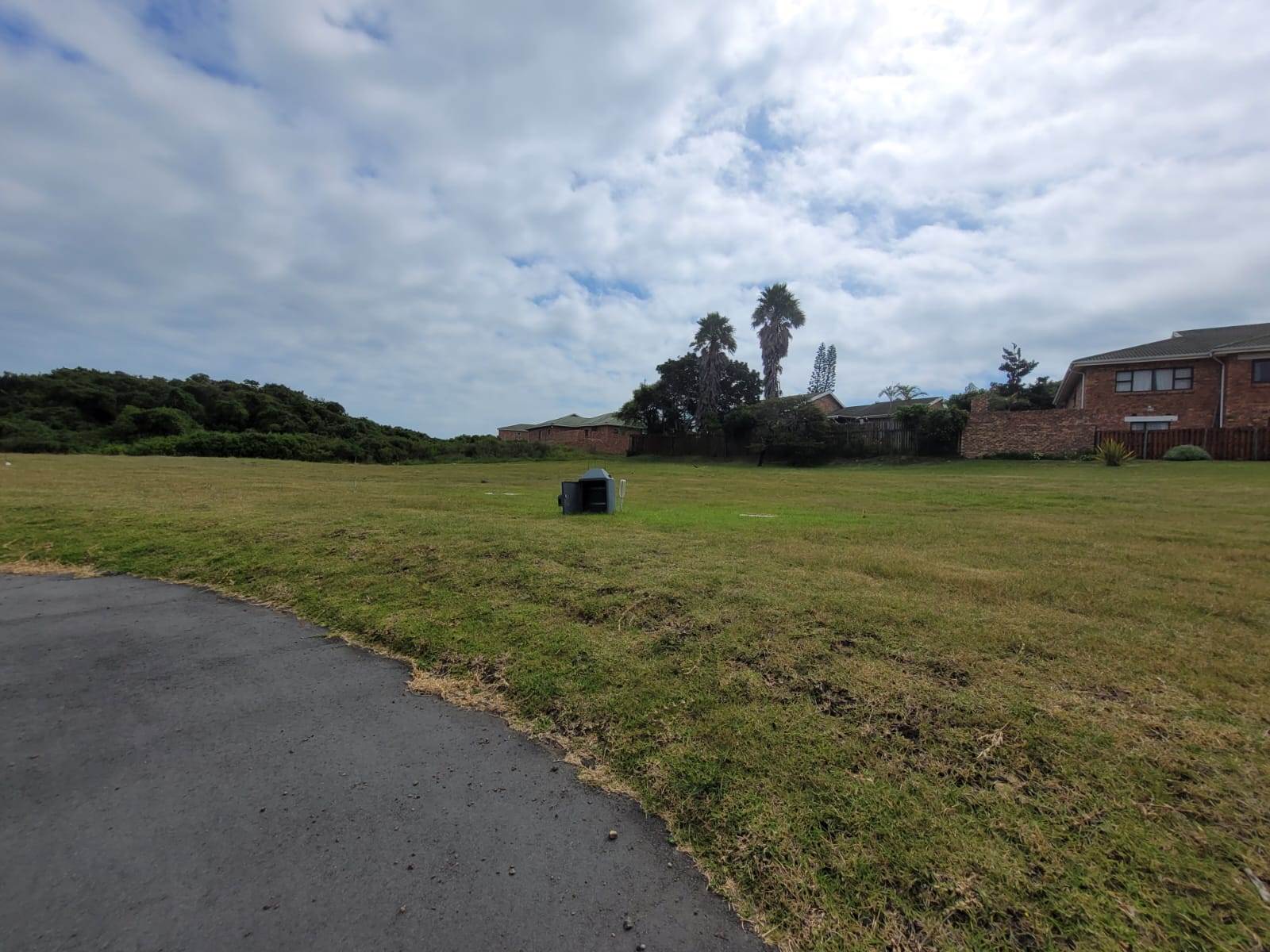 740 m² Land available in Cove Rock photo number 4