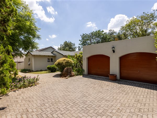 3 Bed House in Sunninghill