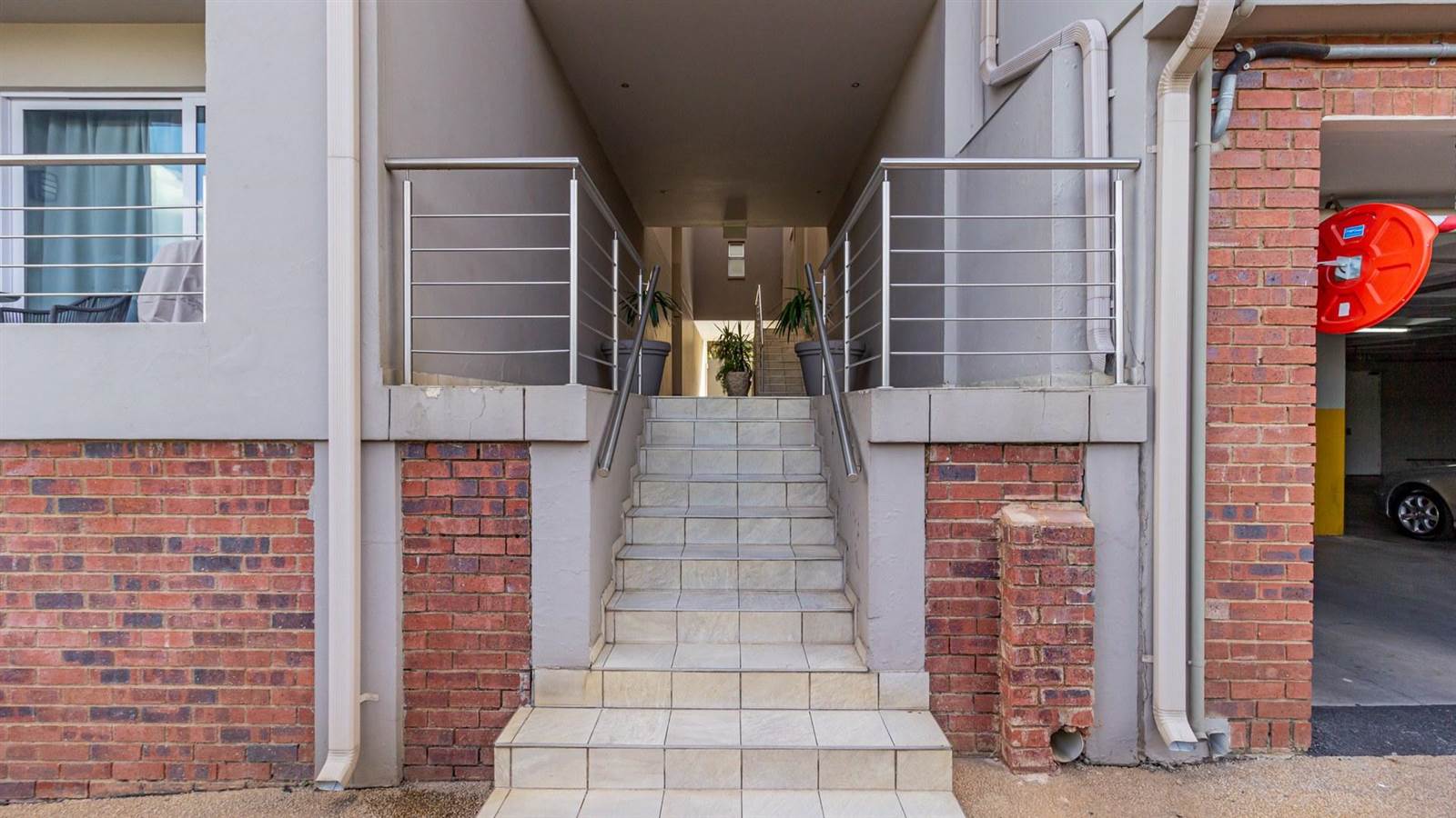 2 Bed Townhouse in Bryanston photo number 22
