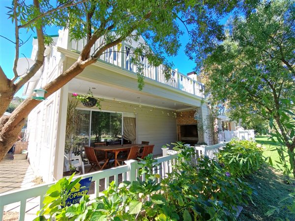 3 Bedroom Townhouse 3 Bedroom Townhouse