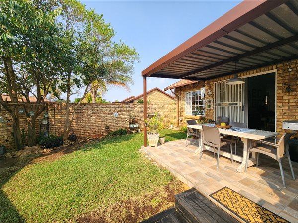 2 Bedroom Simplex 2 Bedroom Simplex