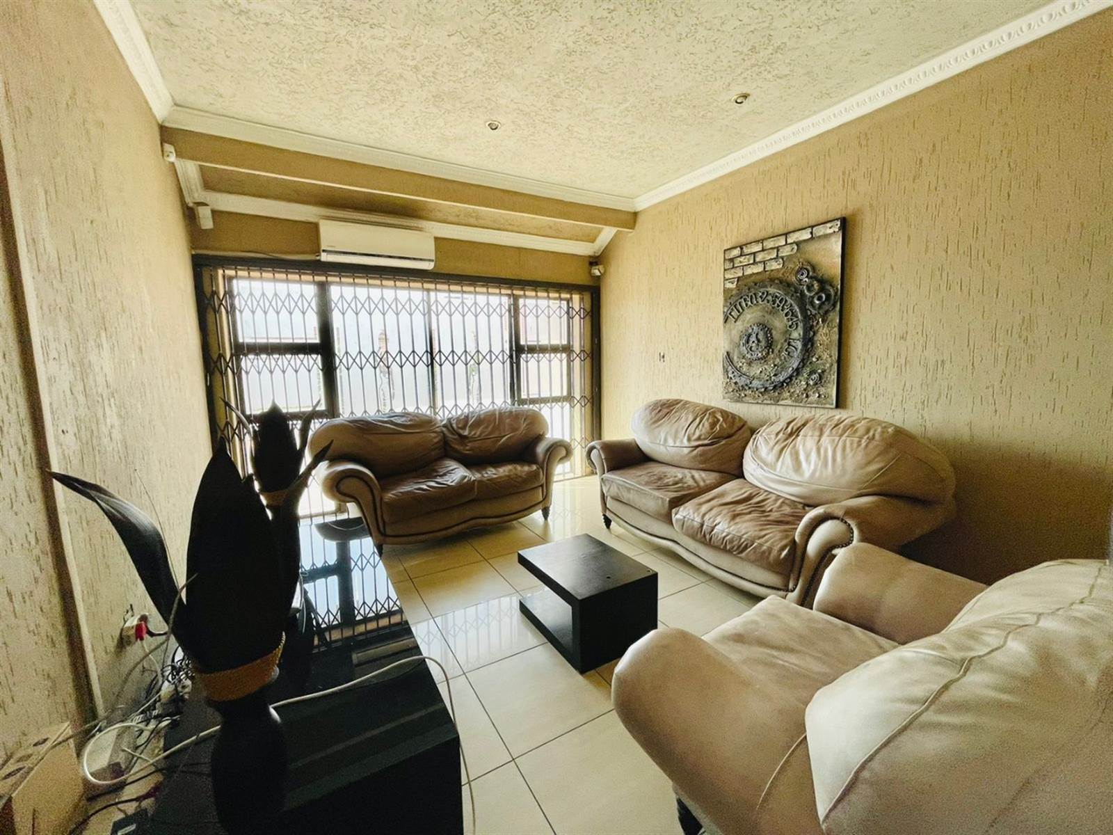 3 Bed House in Leondale photo number 8