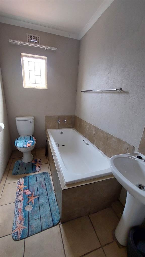 3 Bed House in Mamelodi photo number 14