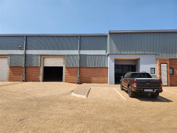 1 315  m² Industrial space