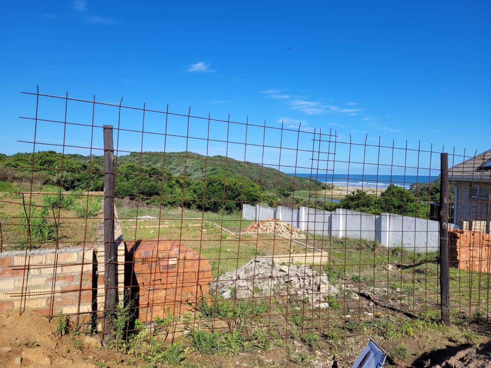 930 m² Land available in Cove Rock photo number 4