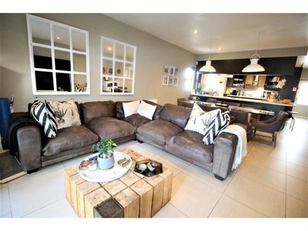 2 Bed Townhouse in Oaklands