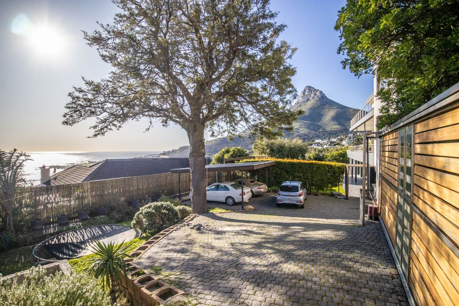 5 Bed House in Camps Bay photo number 13