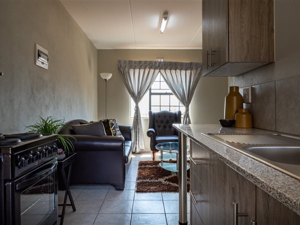 2 Bedroom House 2 Bedroom House