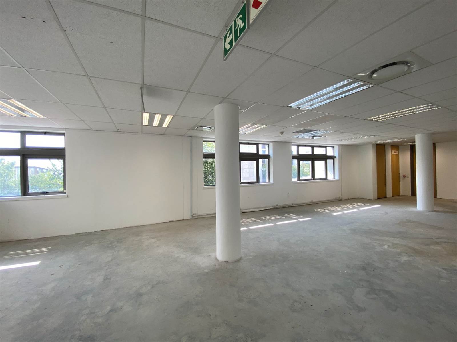 536  m² Office Space in Waterfall Estate photo number 12