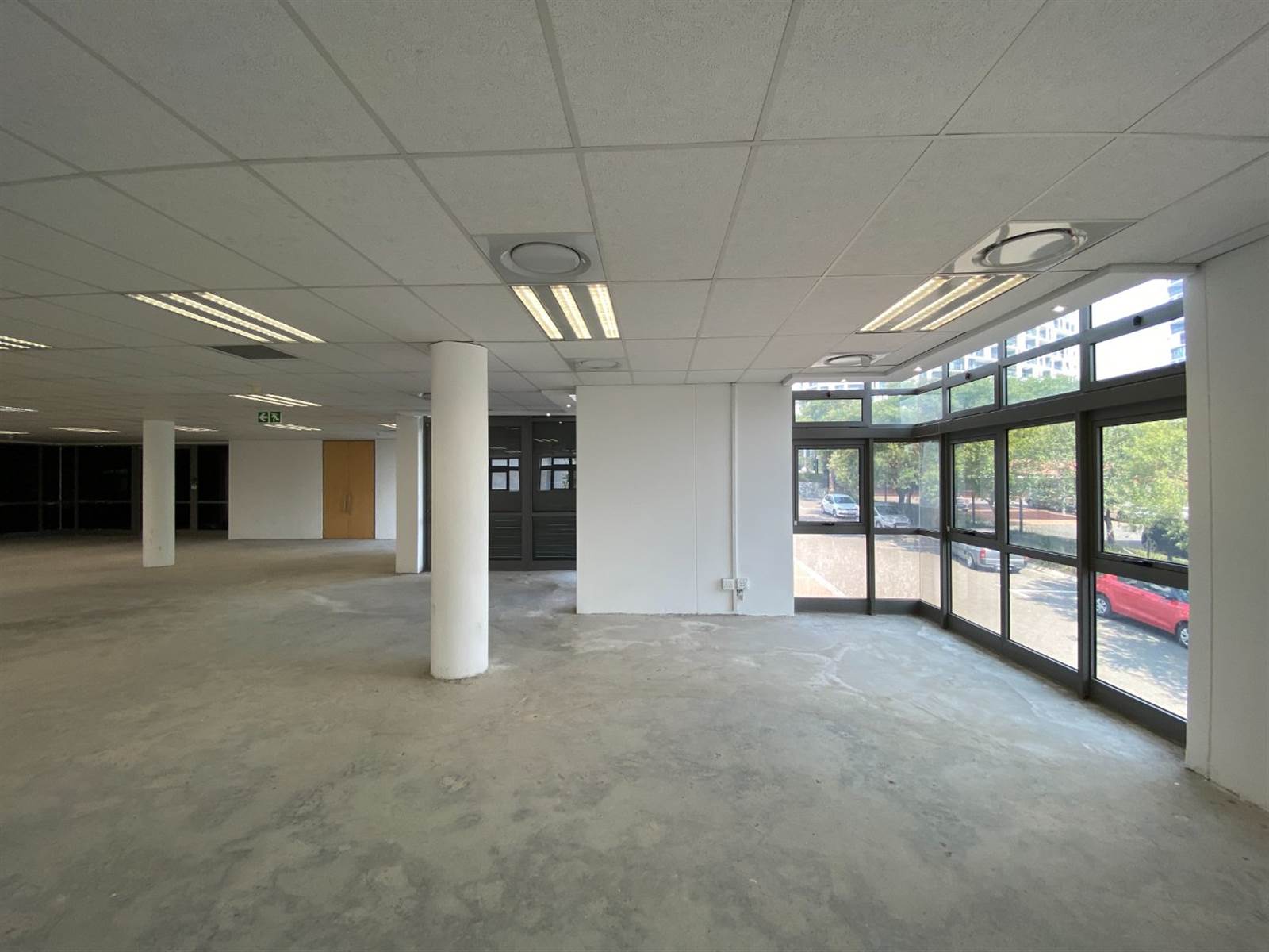 536  m² Office Space in Waterfall Estate photo number 10
