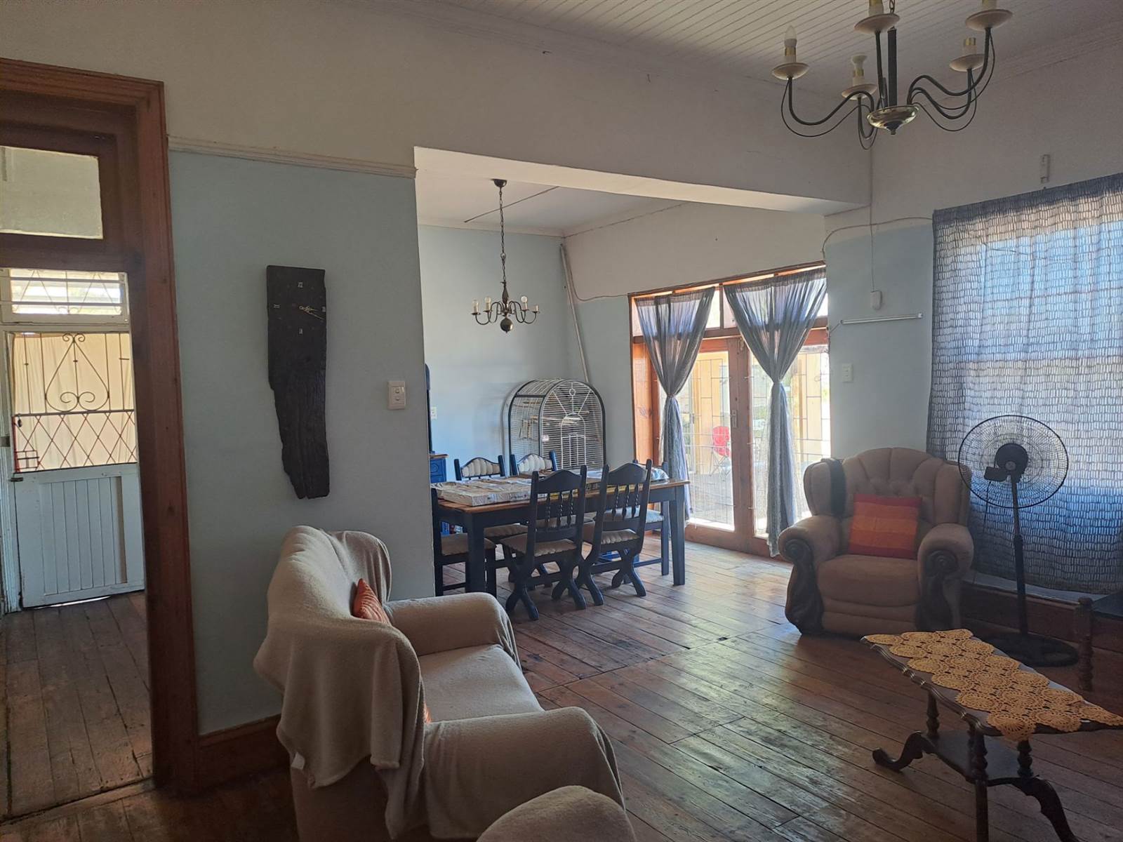 2 Bed House in Graaff Reinet photo number 15