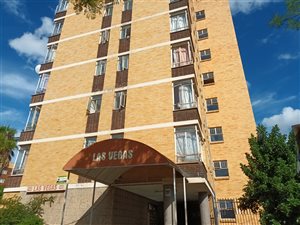 2 Bed Flat in Sunnyside