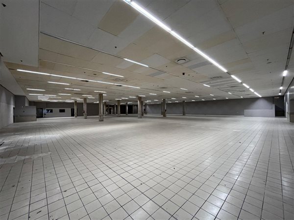 4 052  m² Retail Space