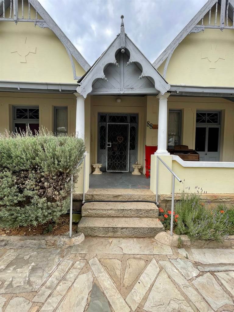 689  m² Commercial space in Cradock photo number 1