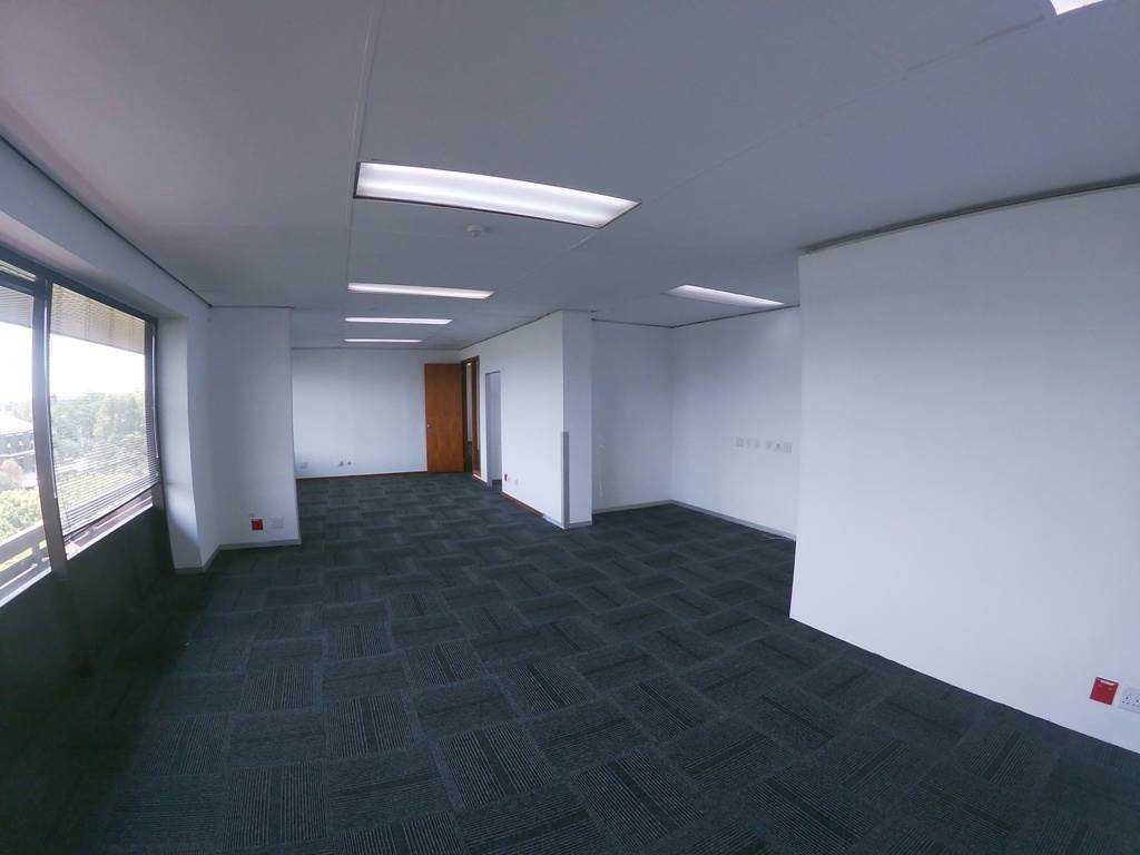 214  m² Commercial space in Bedfordview photo number 2