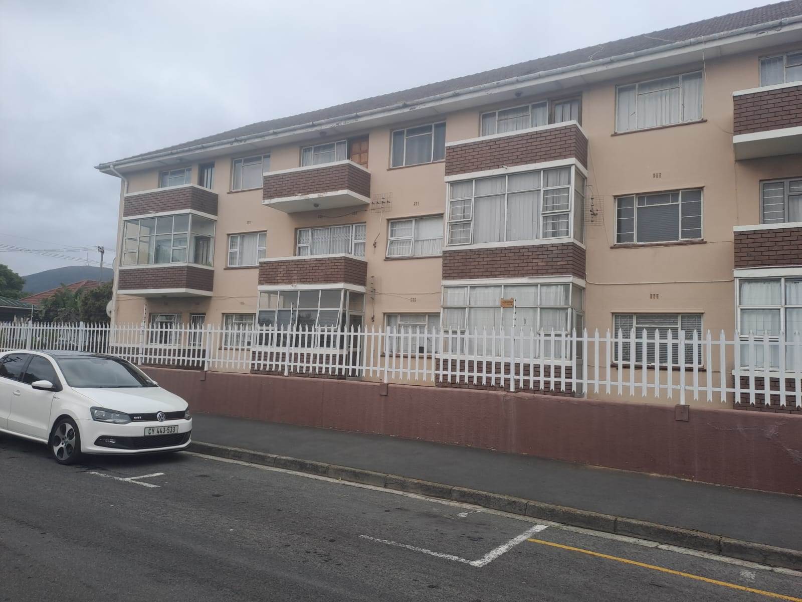 2 Bed Apartment in Parow North photo number 21