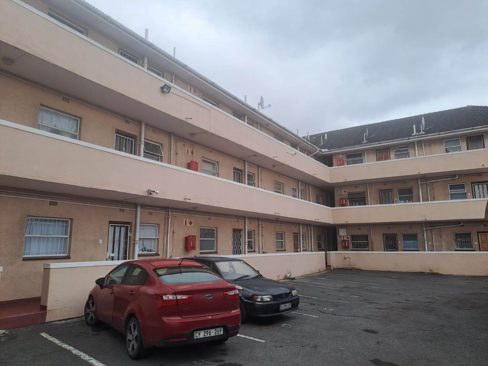 2 Bed Apartment in Parow North photo number 19