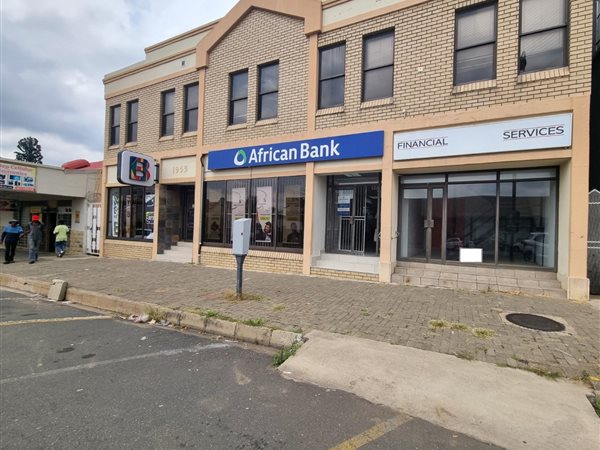 350  m² Commercial space in Harrismith