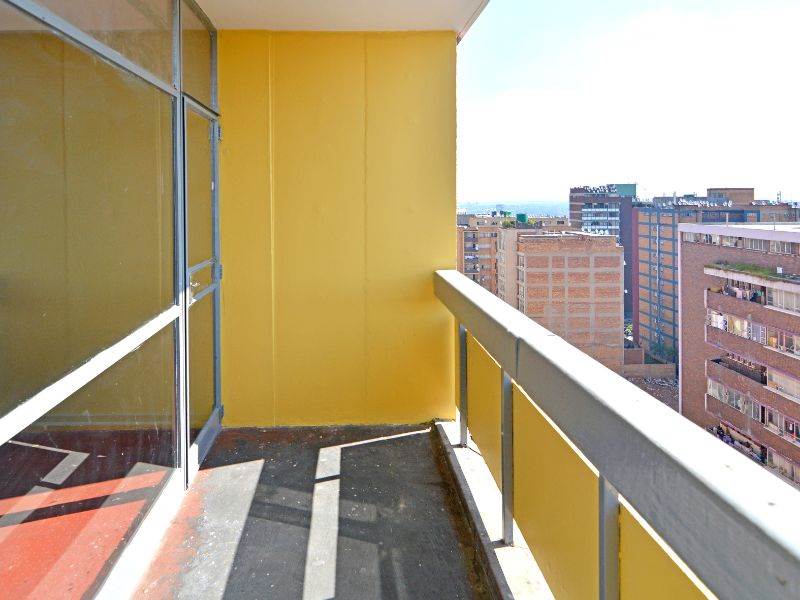 Studio Apartment in Hillbrow photo number 10