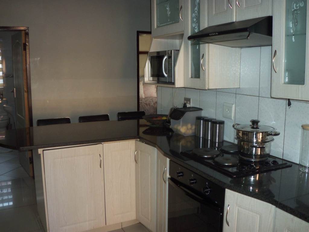 4 Bed House in Middelburg ext 18 photo number 13