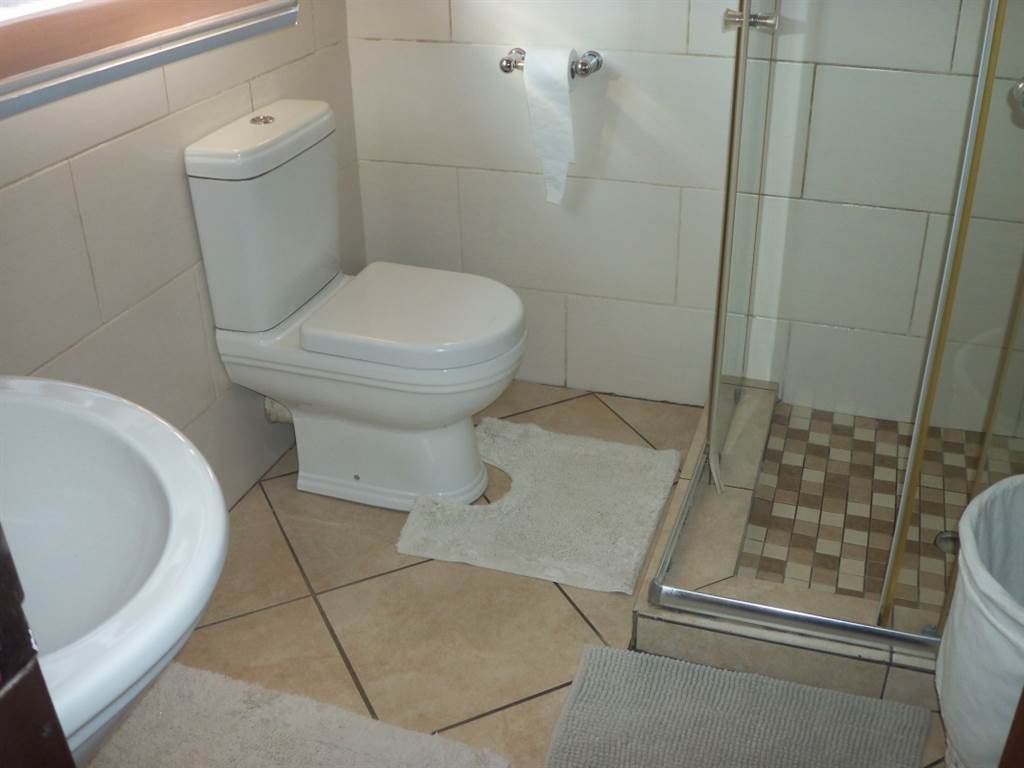 4 Bed House in Middelburg ext 18 photo number 29