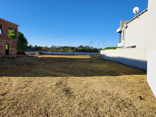 499 m² Land