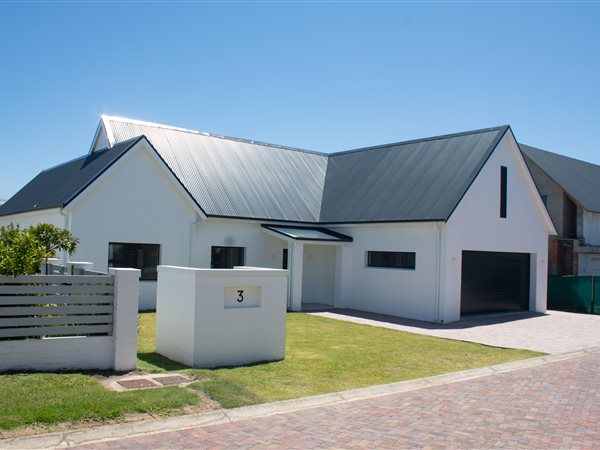 3 Bed House in St Francis Links