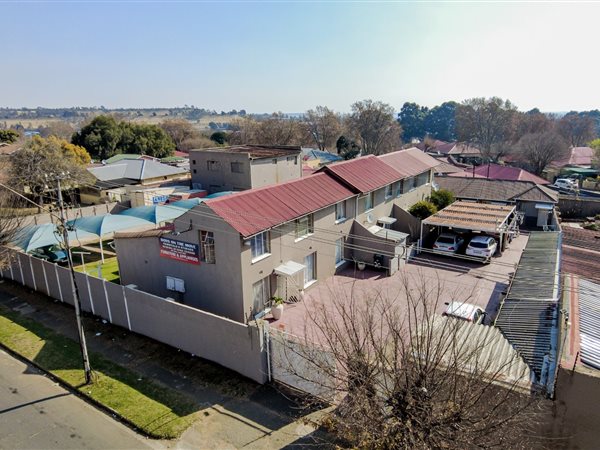 22 Bed House in Turffontein