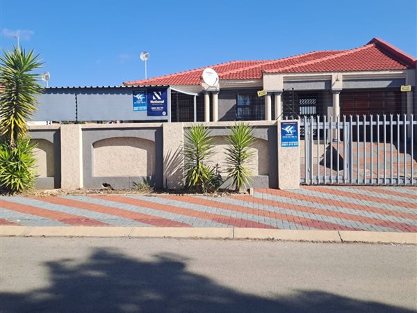 3 Bedroom House 3 Bedroom House
