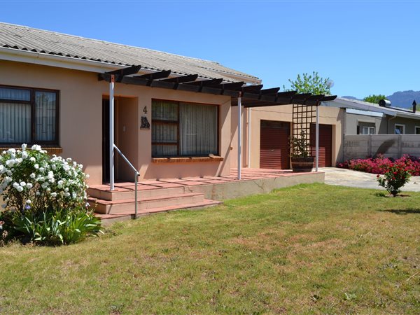 3 Bed House in Prince Alfred Hamlet