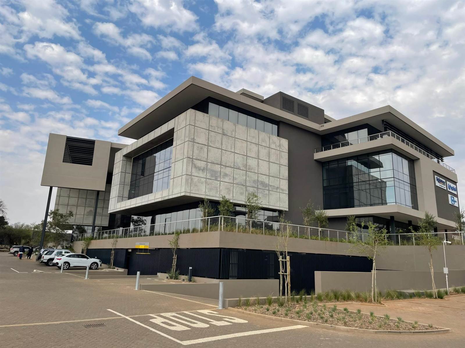 500  m² Commercial space in Doringkloof photo number 1